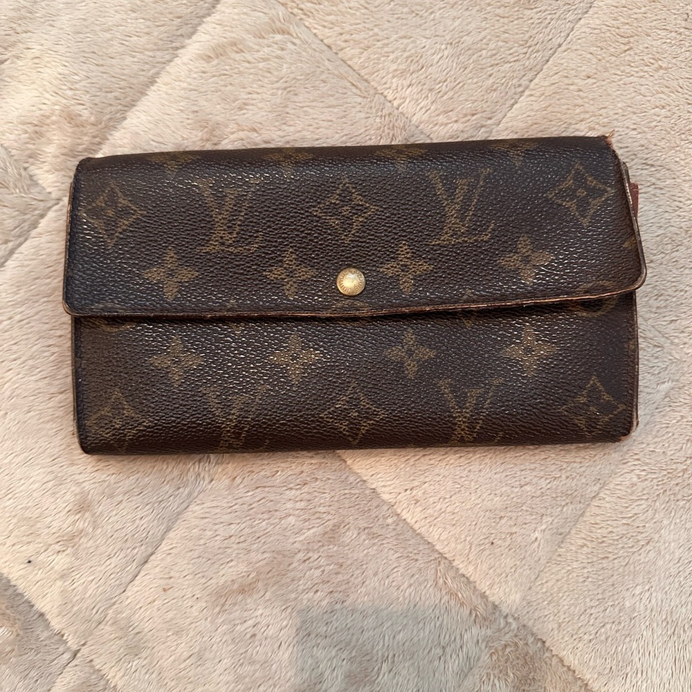 Louis Vuitton Vintage envelope wallet